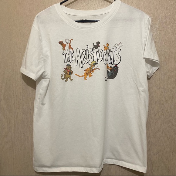 Disney Tops - Disney The Aristocats Cat Graphic T Shirt - Size XL